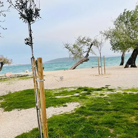 M&g Kastel Stari Apartment Kastela