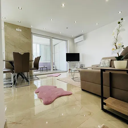 Apartment M&g Kastel Stari *
